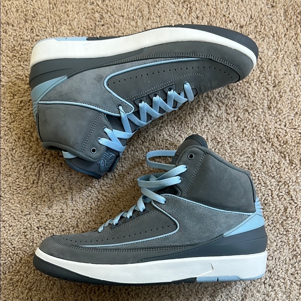 Women’s Jordan 2 - Cool Gray